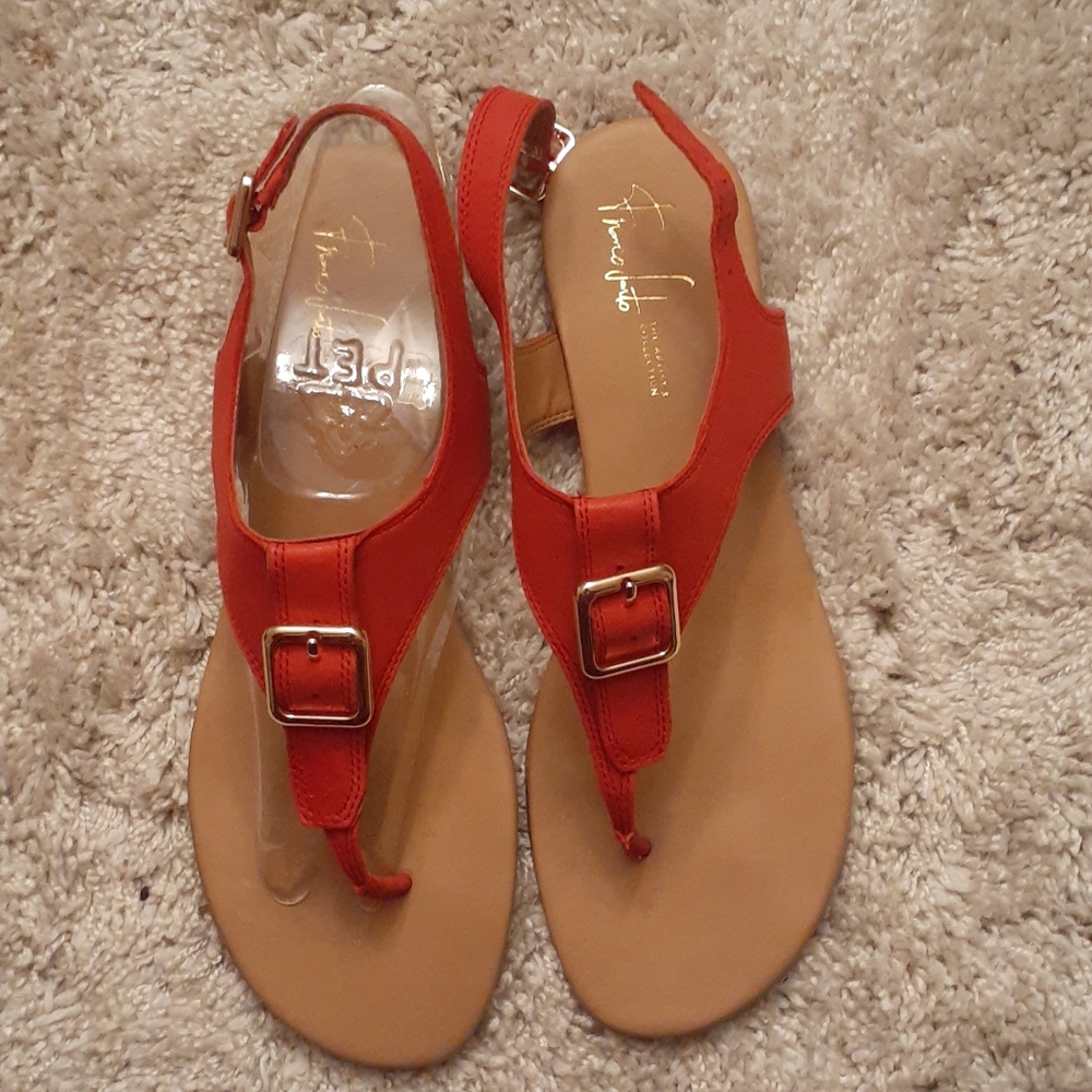Franco Sarto flat casual sandal